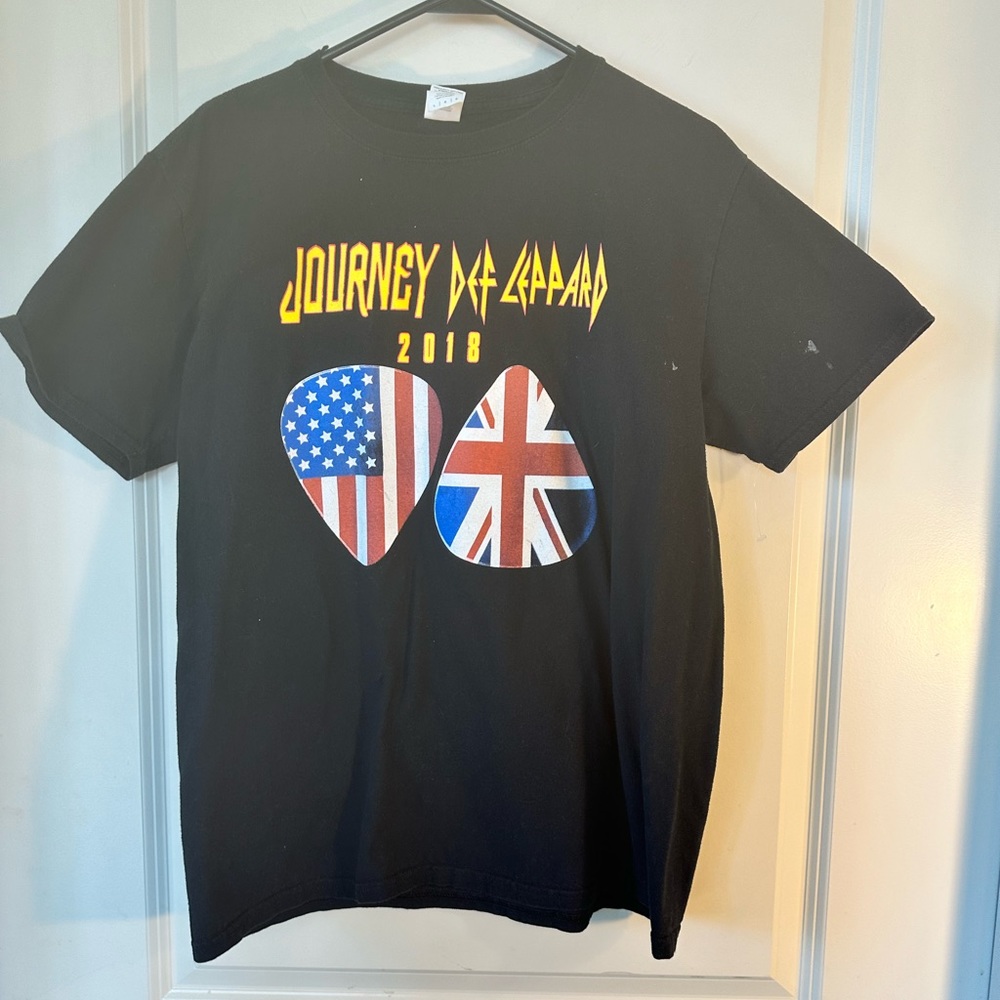 Journey Def Leppard 2018 Official Tour T-Shirt, size Large
